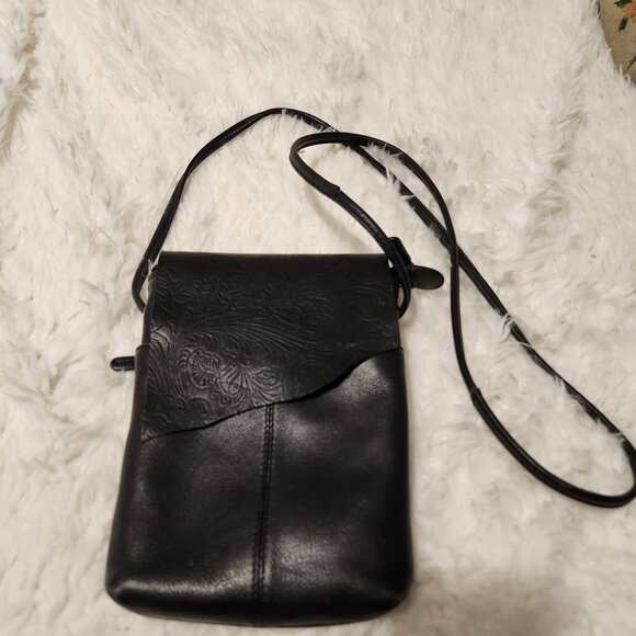 ili Soft Black Leather Purse With Tooled Design and Raw cut Rawhide Flap, Adjust - Picture 1 of 11